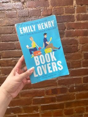 "Book Lovers" Paperback by Emily Henry